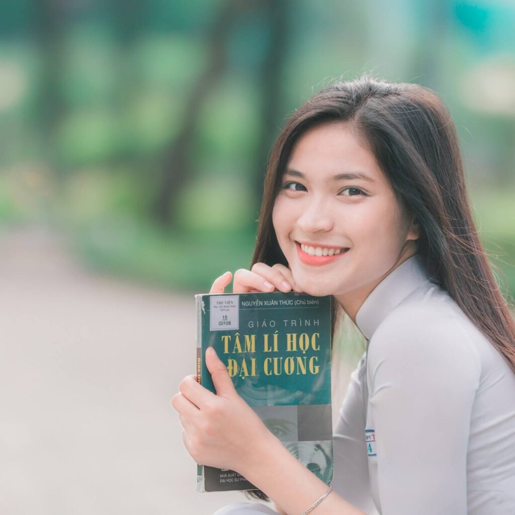 Gái Đẹp Cởi Truồng – Nét Đẹp Biến Động Và Những Câu Chuyện Bên Lề Văn Hóa